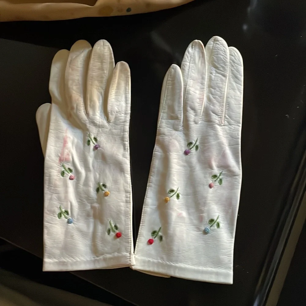NEW white petite ladies girls leather dress gloves embroidered flower XS vintage